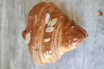 Croissant aux amandes